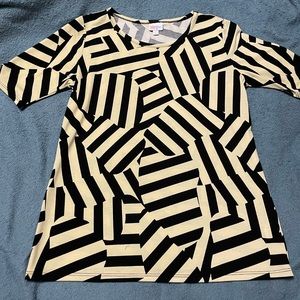 Lularoe shirt